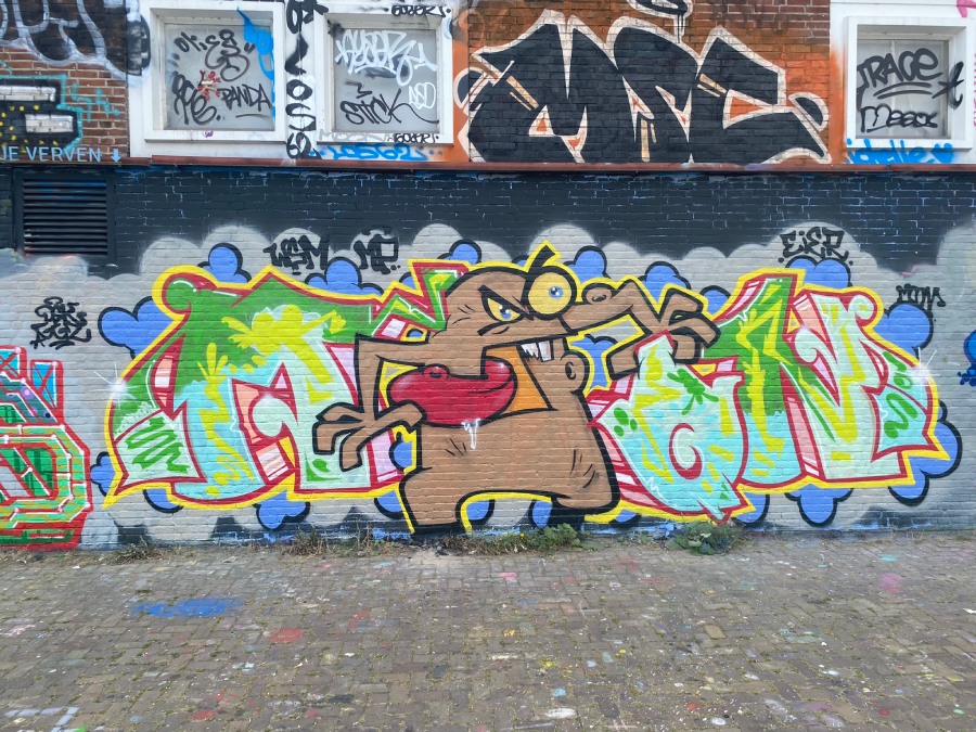 moon, amsterdam, graffiti, ndsm